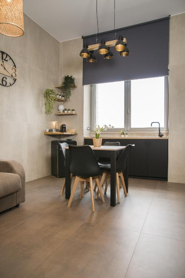 Suite 18 Luxury Apartments 바리 외부 사진