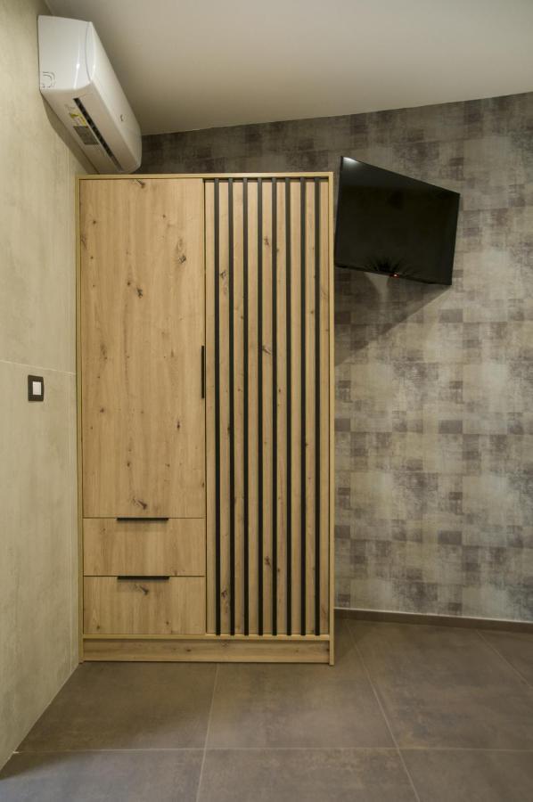 Suite 18 Luxury Apartments 바리 외부 사진
