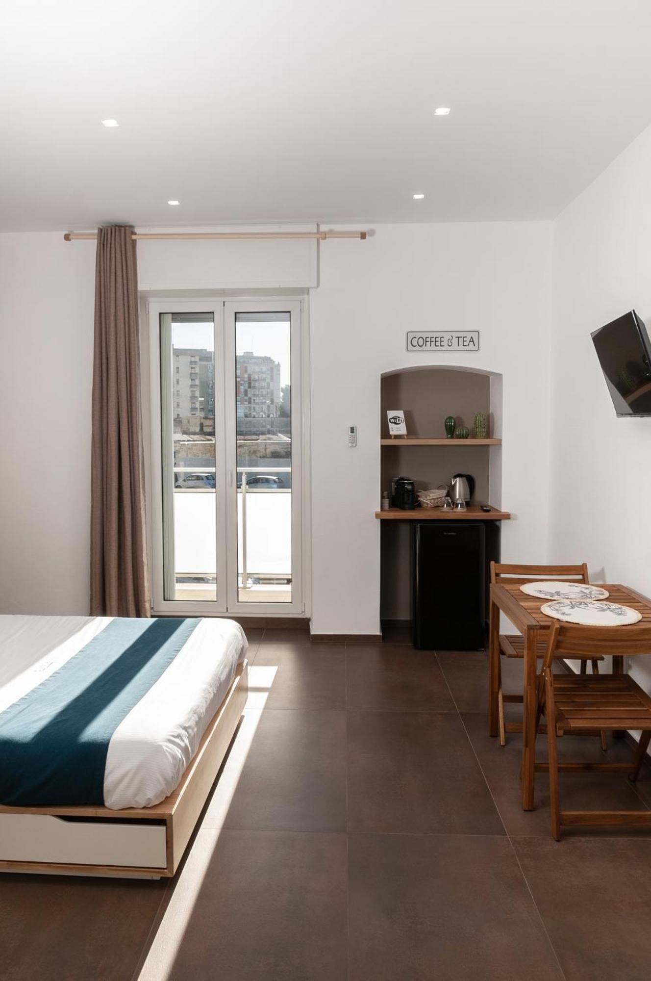 Suite 18 Luxury Apartments 바리 외부 사진