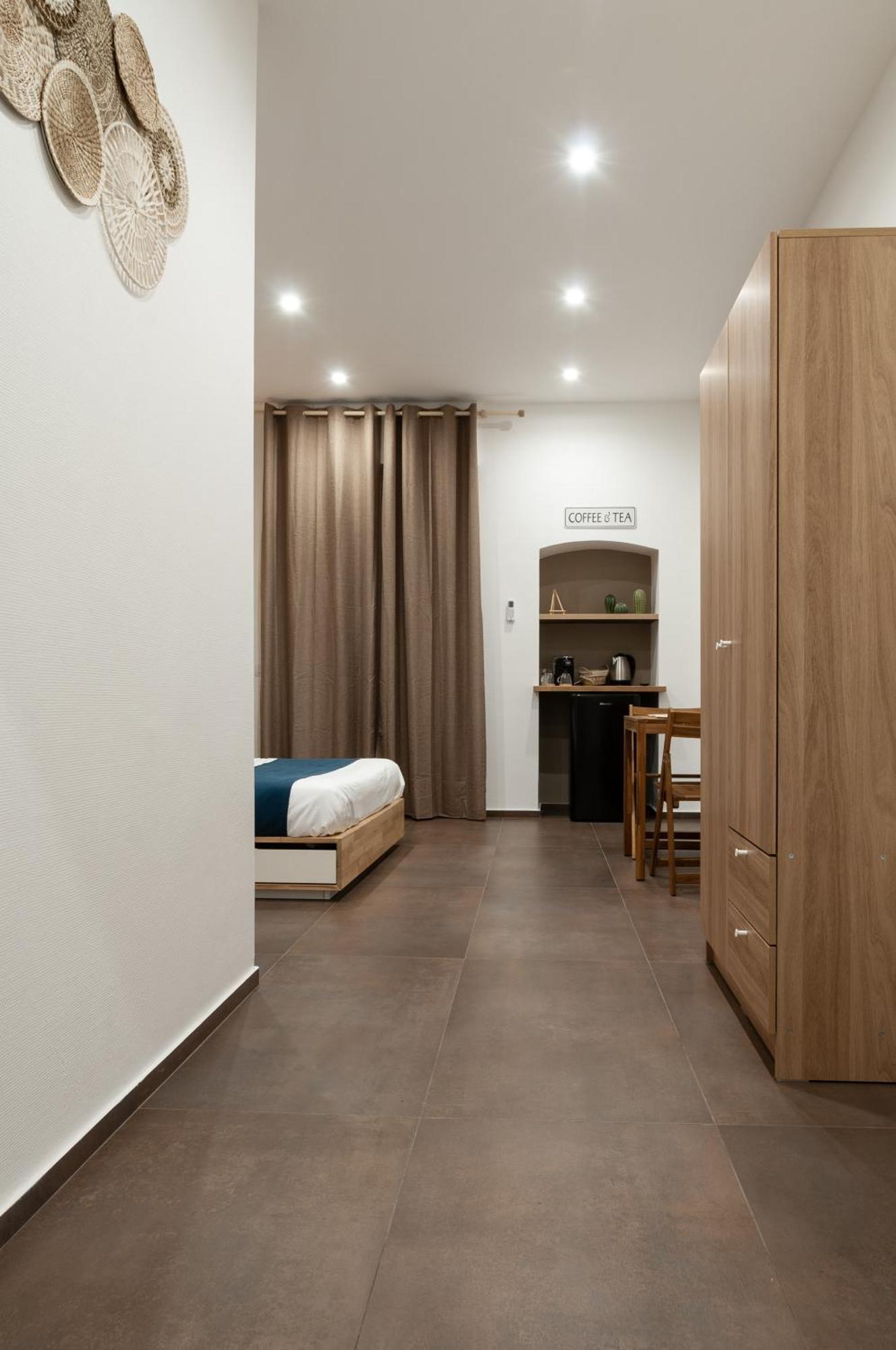 Suite 18 Luxury Apartments 바리 외부 사진